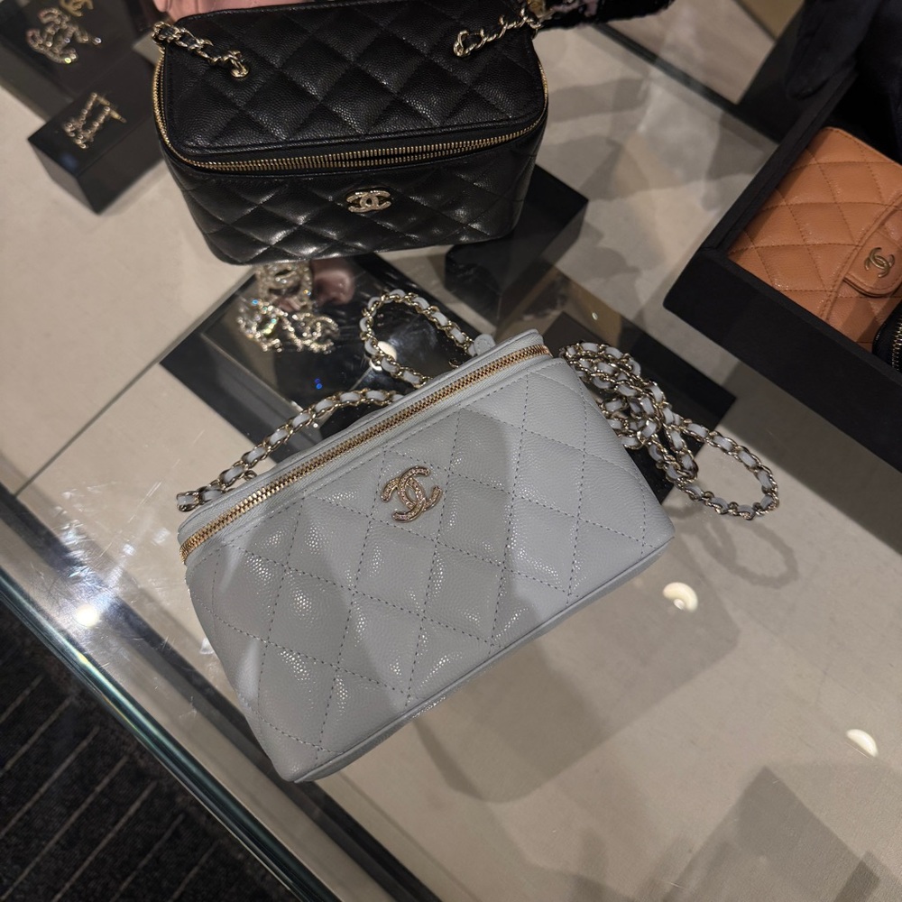 Chanel 25B Blue Vanity | Excellent Condition